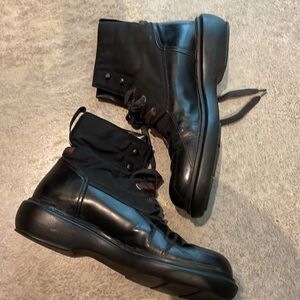 EUC Vintage Gucci boots size 8